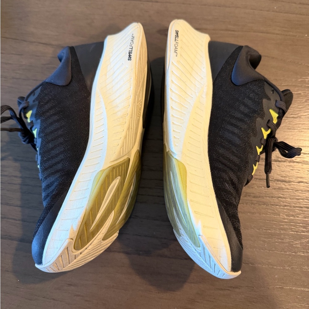 RAD R1 shoes - Picture 2 of 3